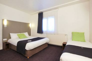 Triple Room (1 Double Bed + 1 Single Bed)