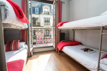Smart Place Paris Hostel & Budget Hotel