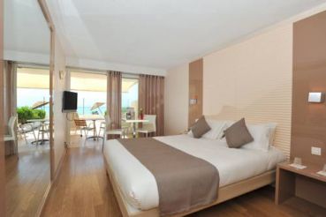 Privilege Double Room with Beach Access