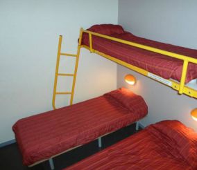 Triple Room (3 single Beds)