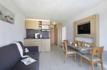 Апартаменты с гостиничным обслуживанием (для 4 человек)