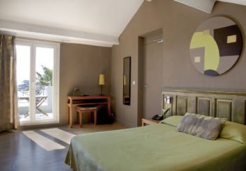 Standard Double Room with Sea View and Terrace