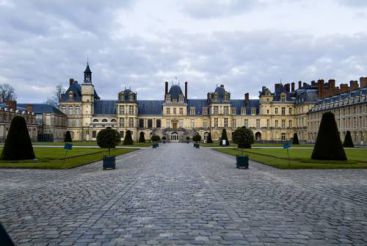 Special Offer - Standard Double Room with 2 Tickets Château de Fontainebleau
