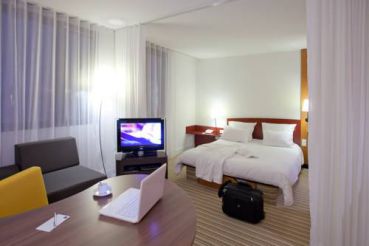 Superior Suite with 1 Double Bed and 1 Single Bed