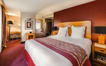 Junior Suite Executive (2 Adults + 2 Children)