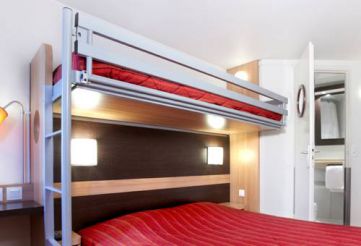 Triple Room (1 Double Bed + 1 Single Bed)