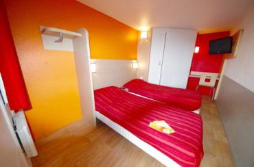 Twin Room (2 Single Beds)