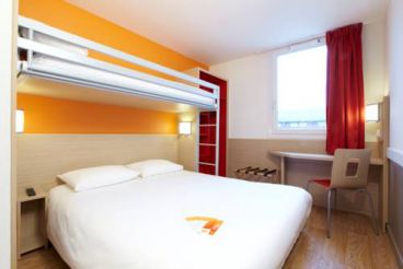 Triple Room (1 double bed +1 single bed)