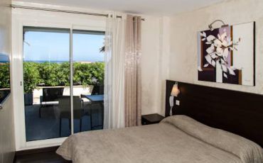 Double Room with Sea View and Terrace - Ground Floor