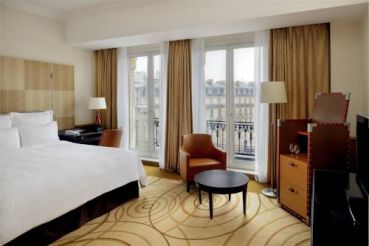 Large Double Room with Champs Elysees View