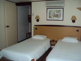 Двухместный номер с 2 отдельными кроватями и ванной комнатой