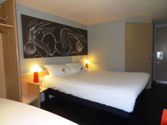 Double Room (1 or 2 persons)