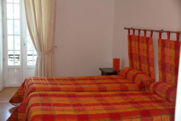 Suite with Two Single Bed with Balcony