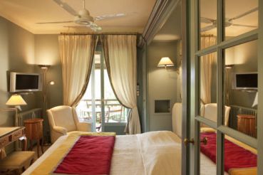 Superior Double Room 4 Terrace with Private Jacuzzi - Garden Side
