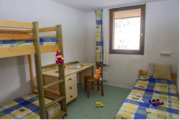 Two-Bedroom Apartment (5 Adults)