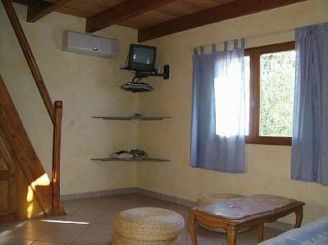 Two-Bedroom Cottage (4-6 Adults)