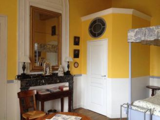 Comfort Double Room - Yellow