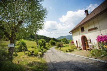 Ferme auberge à la colline