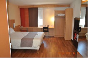Standard Double Room with 1 Double bed and 1 Single bed
