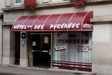 Готель Des Pyrénées