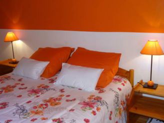 Orange Double Room with Shared Bathroom