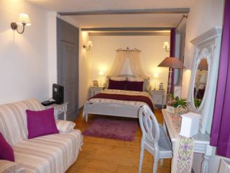 Double Room with Private Bathroom - La Gustavienne