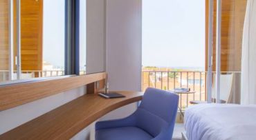 Стандартный двухместный номер с 1 кроватью или 2 отдельными кроватями и балконом с видом на Аркашонский залив