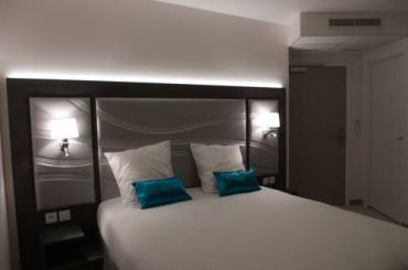 Adjacent Double Rooms 